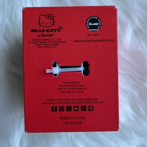 🆕 Hello Kitty Watch Black Strap - Picture 5 of 5